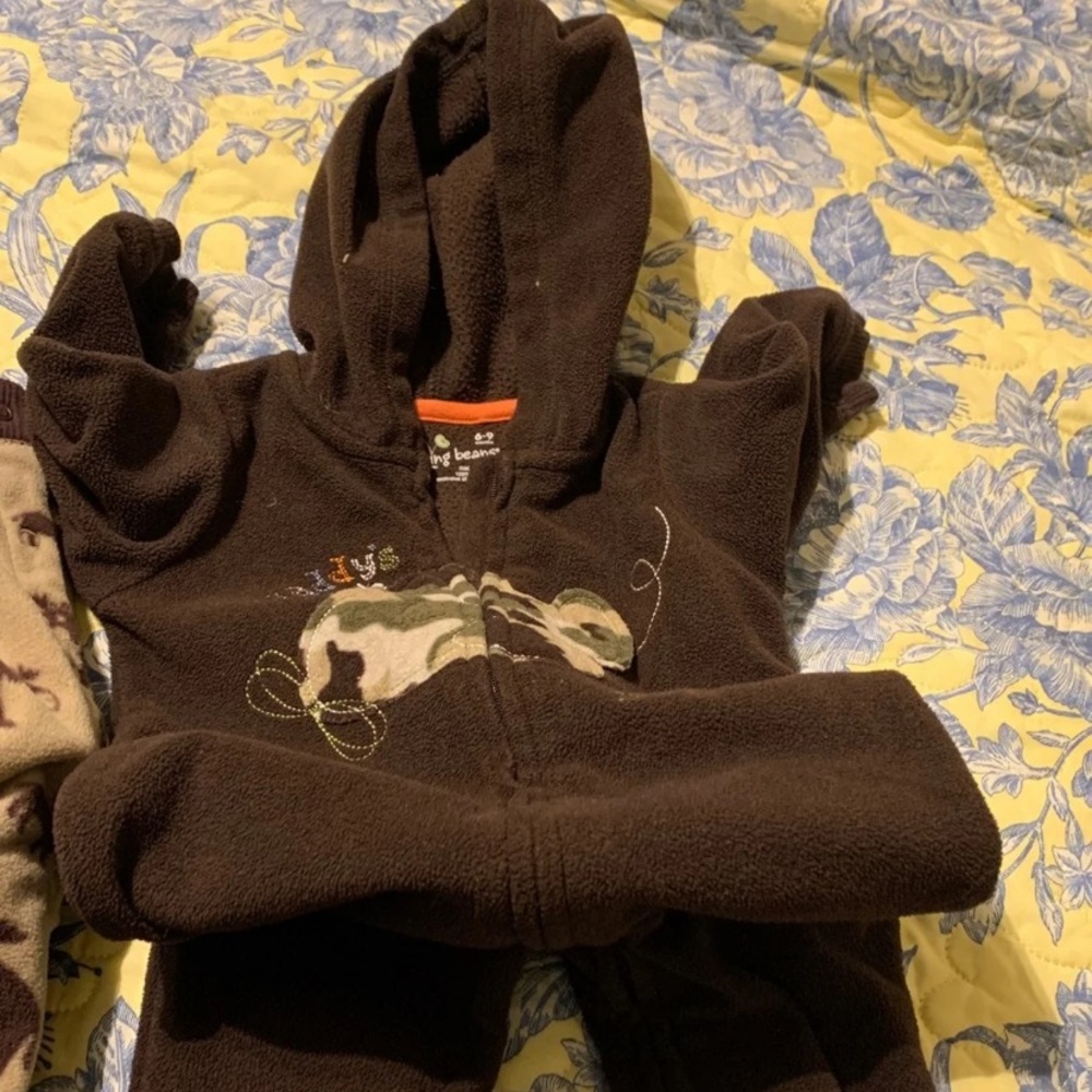 Footed fleece outfit